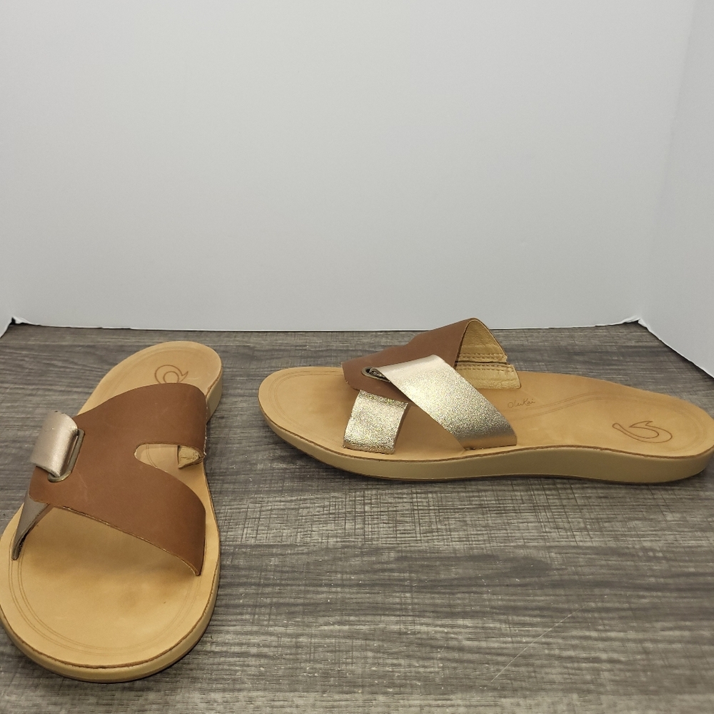 OluKai Women's Sandals with Brown and Gold Straps